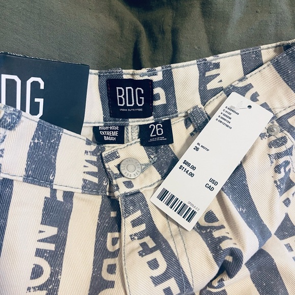 BDG Extreme Construction Baggy Jean - Picture 5 of 6